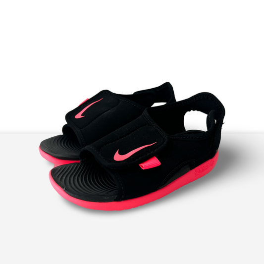 Nike Sandals - US  9c